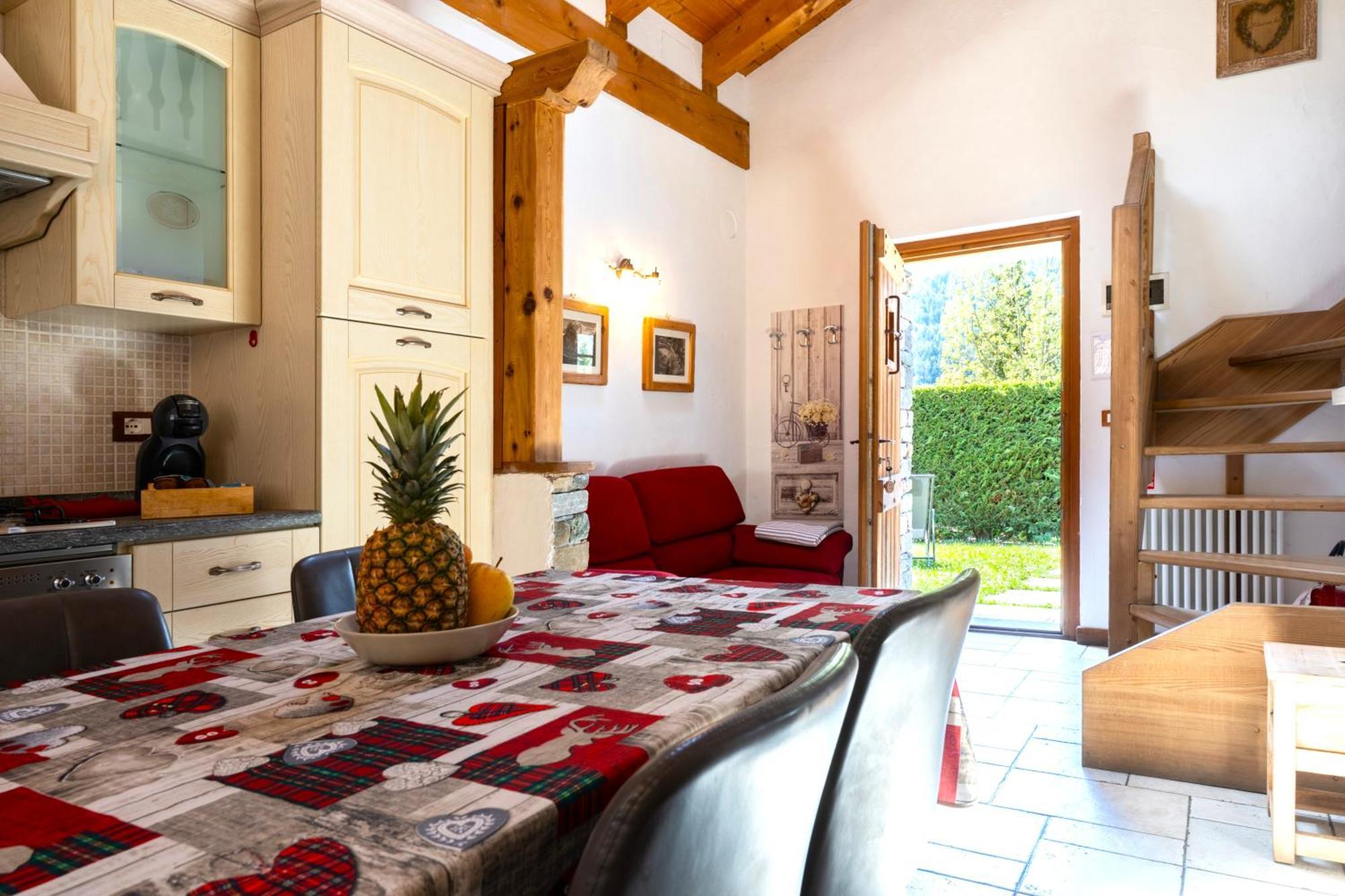 Bijoux Des Alpes - Mont Blanc Village Ла-Саль Экстерьер фото